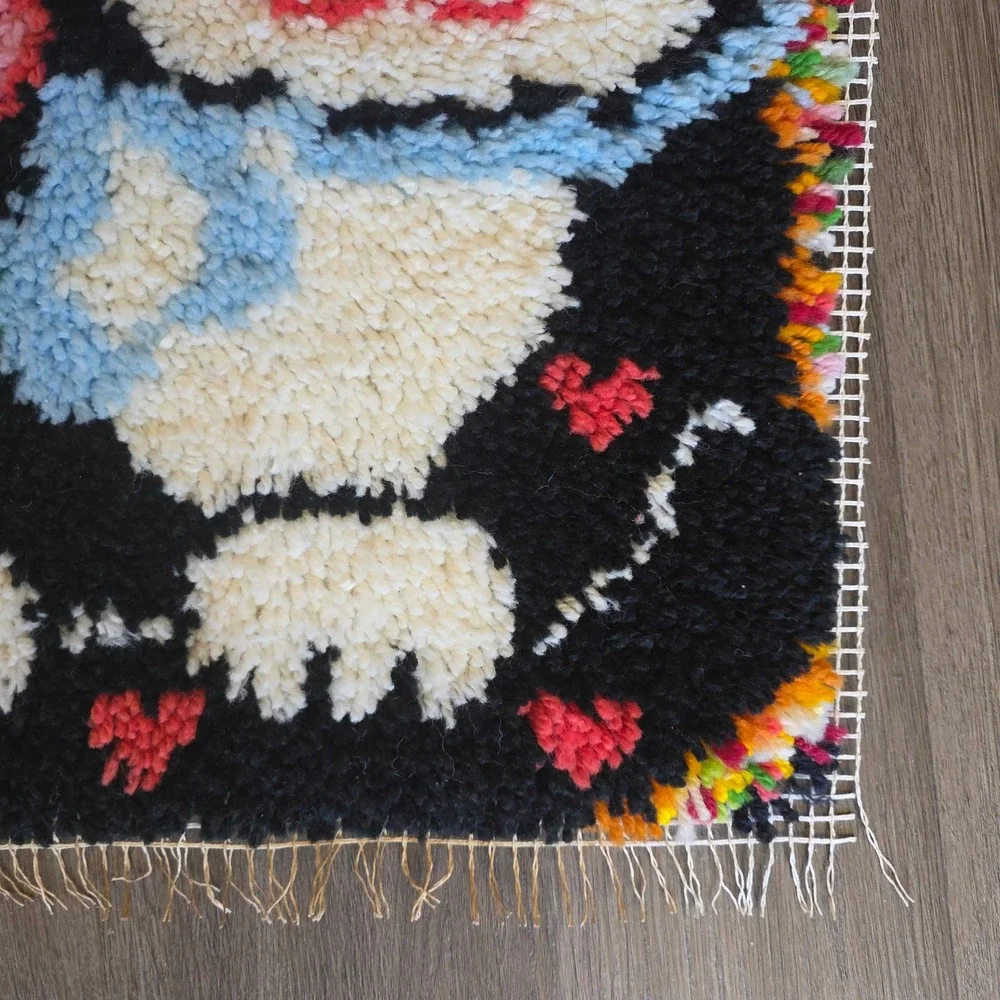 Vintage Latch Hook Rug Black Tuxedo Cat with Rose and Blue Bow & Hearts Raw Edge